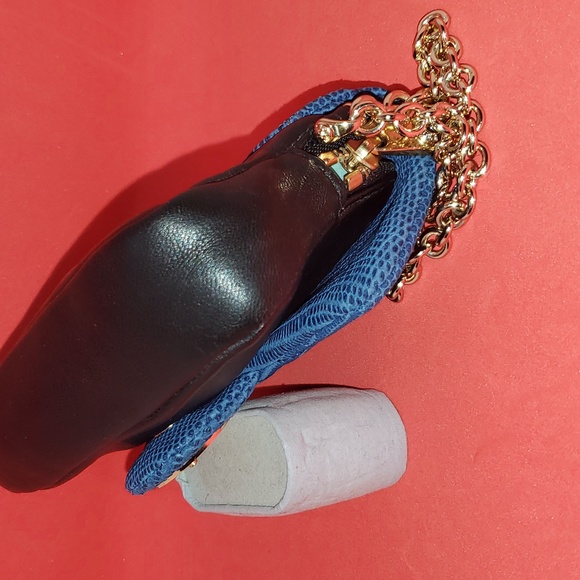 Henri Bendel No 7 Quilted Mini Lambskin Leather Wristlet Gold Hardware - Picture 9 of 14